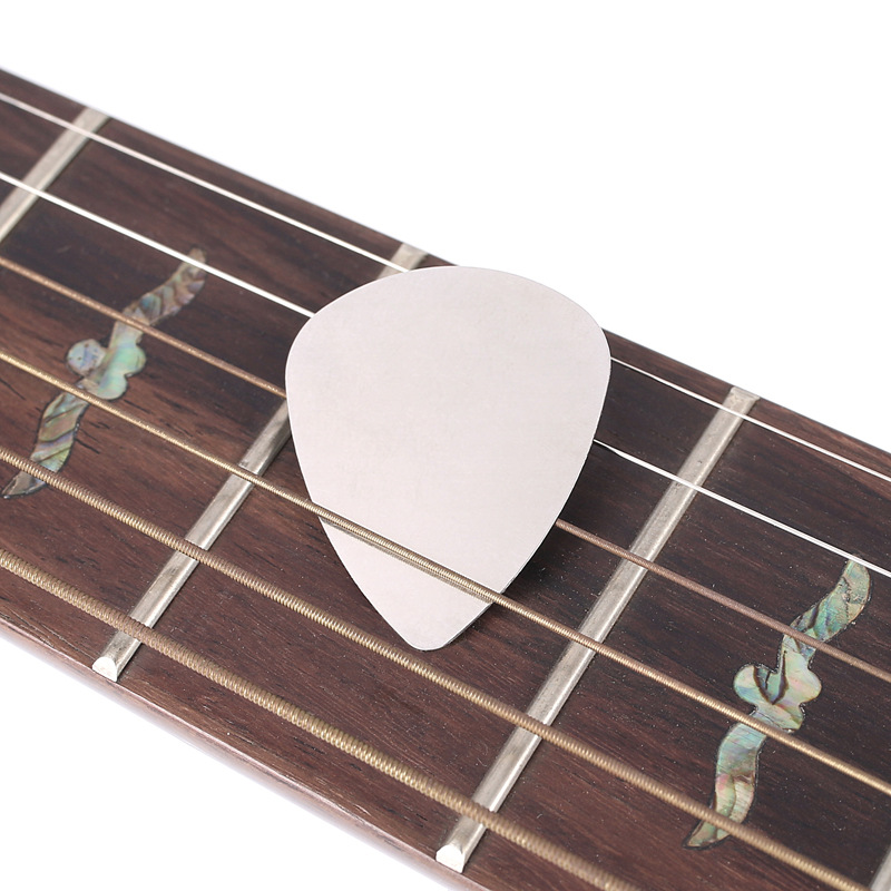 明るく鮮やかなサウンドのためのステンレススチール製ギターピッ - Electric Guitar Pick Pack のレビューと価格