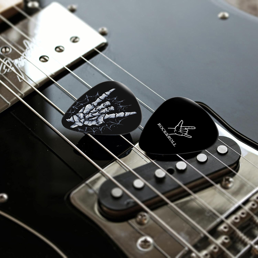 12 個のギターピック 0.46mm 0.71mm 0.96 - Electric Guitar Pick Pack のレビューと価格